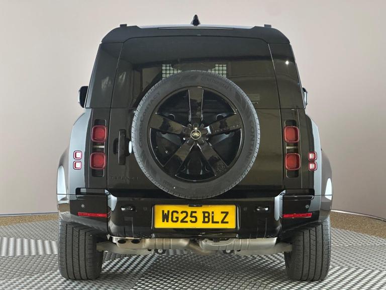 2025 Land Rover Defender 90 3.0 D350 MHEV X-Dynamic HSE Hard Top SUV Auto 4WD SWB Euro 6 (s/s) 3d...