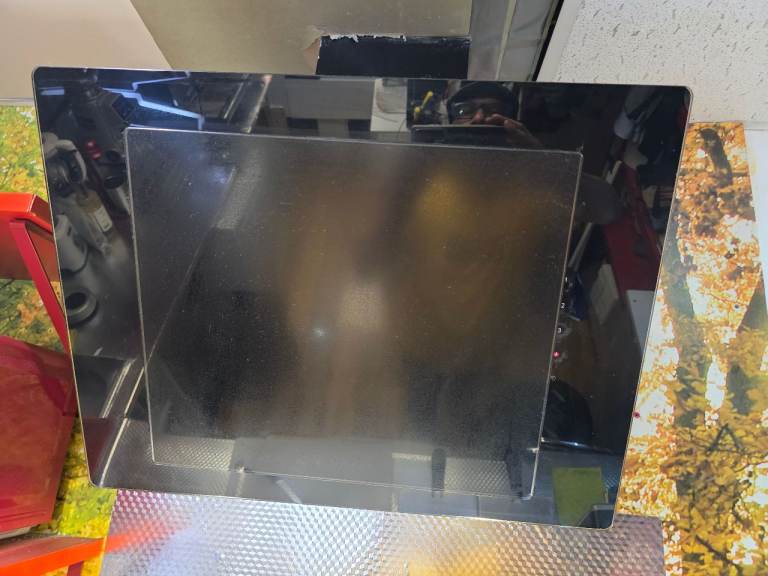 Kitchen Cooker Hood – Black and Stainless Steel, Good Condition