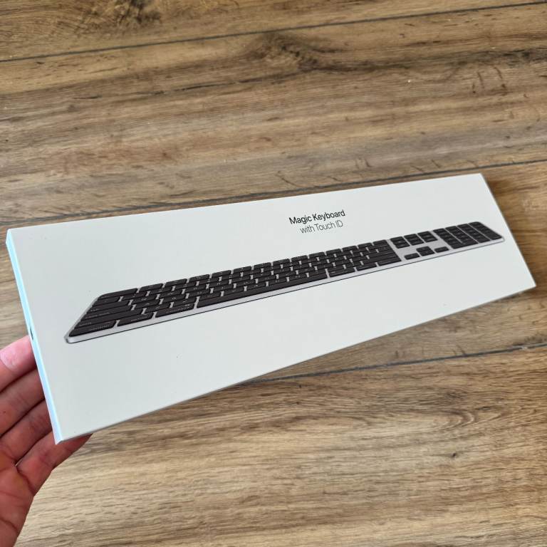  Apple Magic Keyboard 2nd Gen UK with Numeric Keypad & Touch ID – Brand New