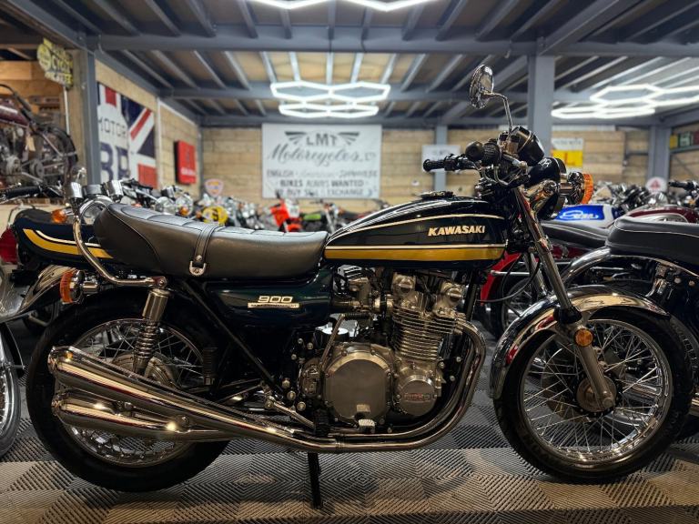 1974 Kawasaki Z1 B 900, restored and owned by Allan Millyard, outstanding, px 