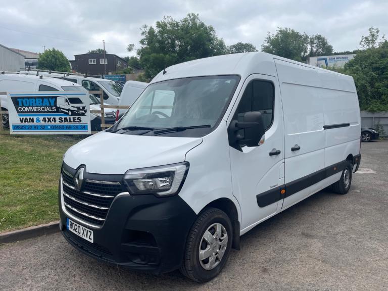 2020 Renault Master LM35dCi 135 Business+ Medium Roof Van PANEL VAN Diesel Manual
