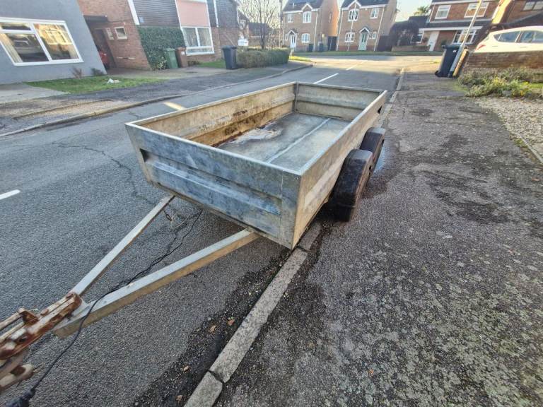 TRAILER 8X4 TWIN AXLE