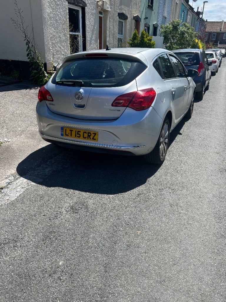 Vauxhall, ASTRA, Hatchback, 2015, Manual, 1598 (cc), 5 doors
