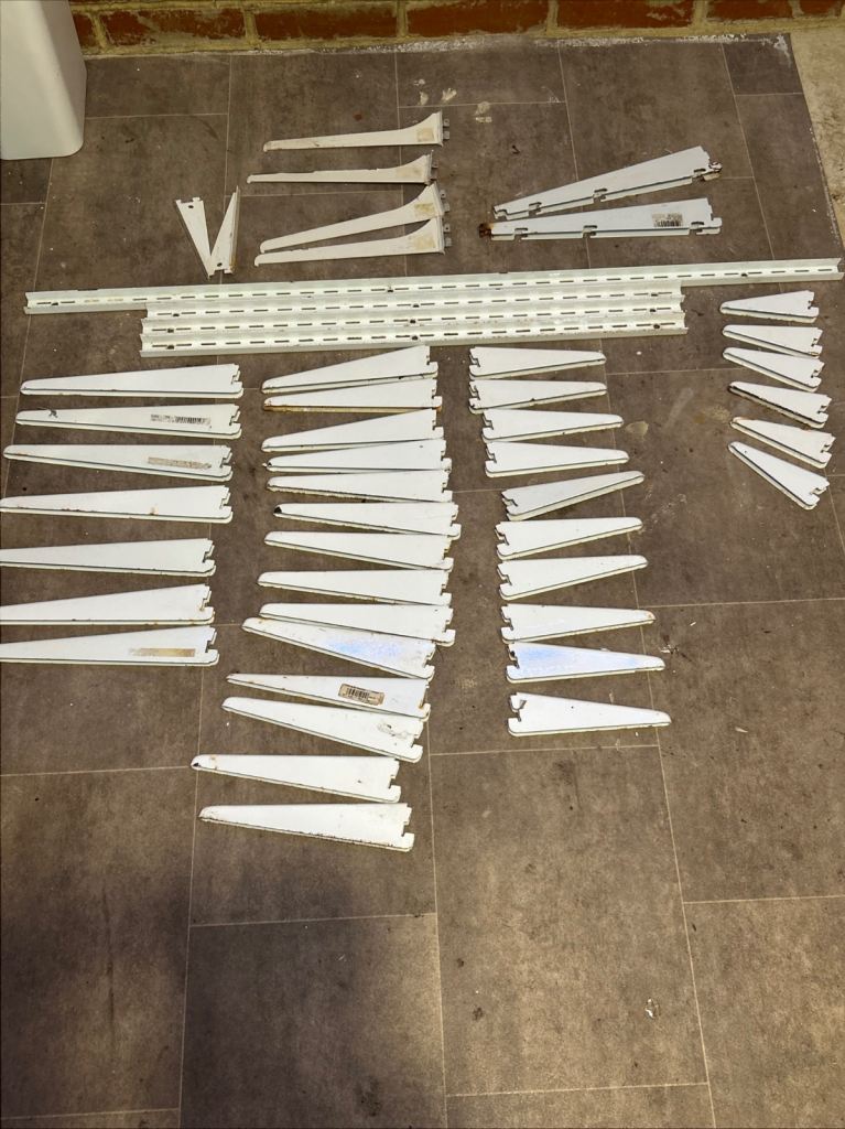 Joblot Newtech Twin Slot Uprights and Brackets for Shelving