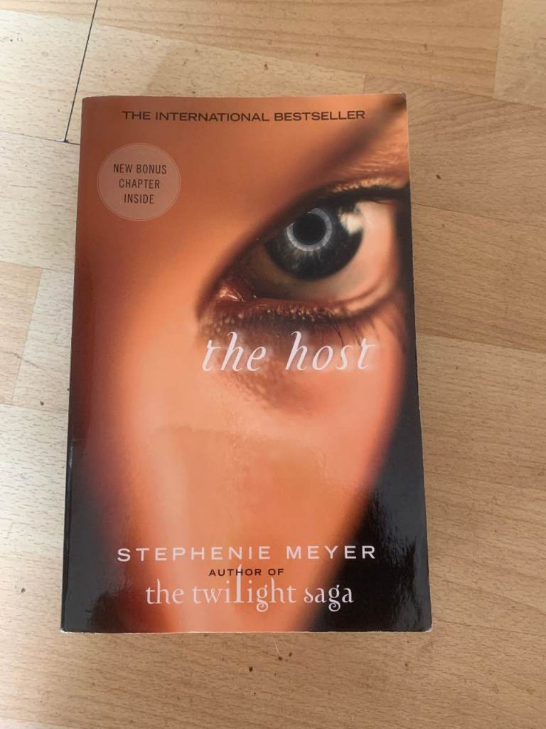 best Seller The Host, Stephanie Meyer (Twilight Saga) book