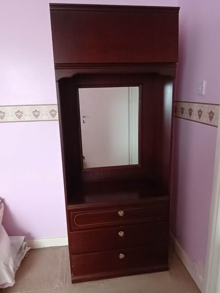 Tall Cabinet 