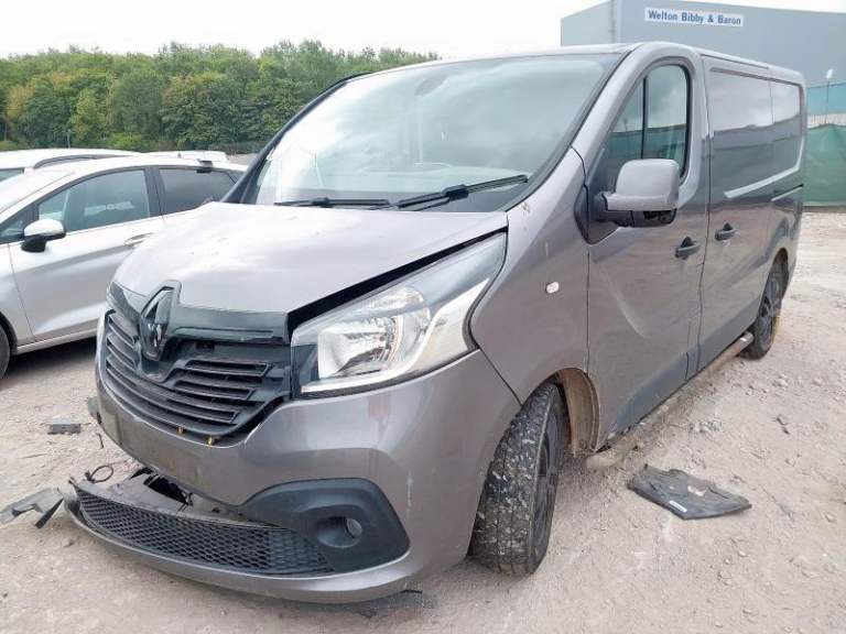 BREAKING RENAULT TRAFIC 1.6 DIESEL 2018 STOCK NUMBER ZY82