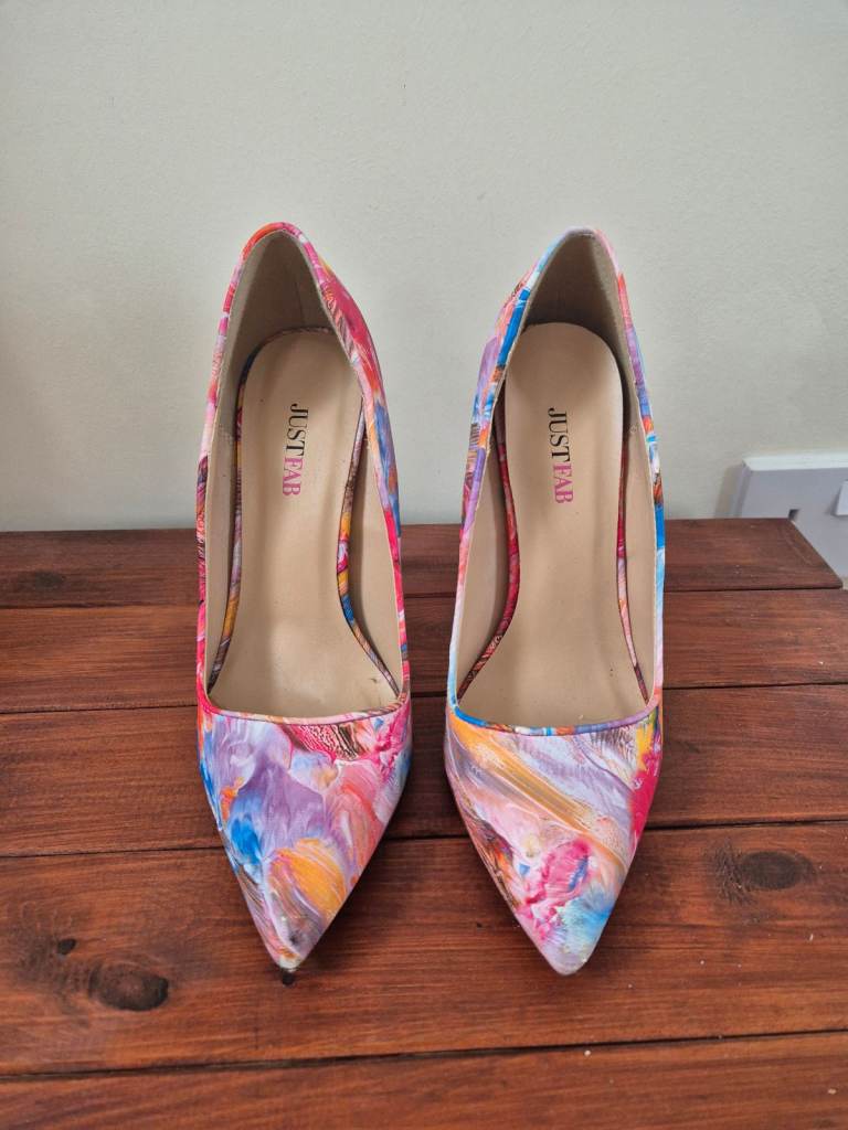 Gorgeous multicoloures shoes size 5