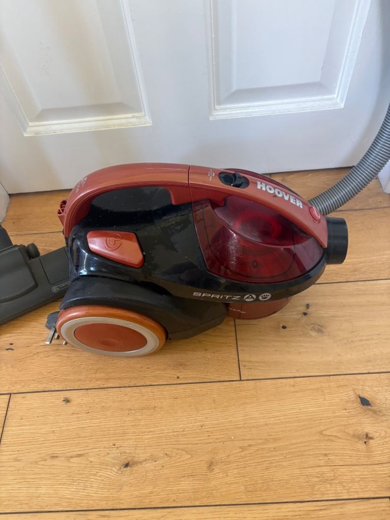 Bagless Hoover