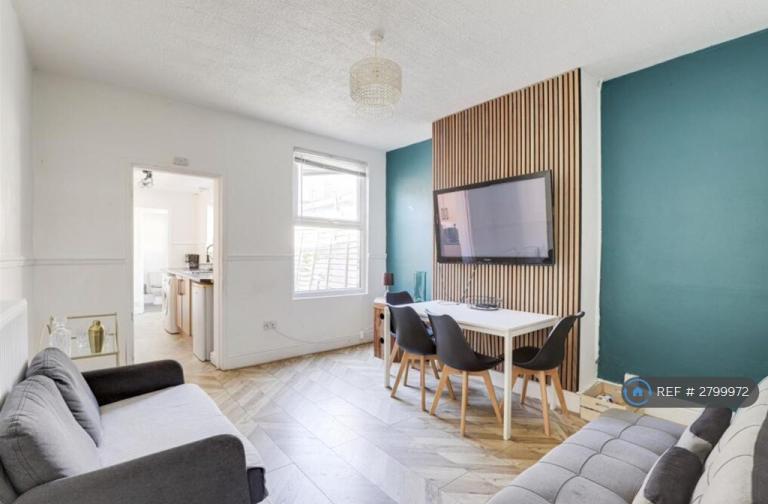 4 bedroom house in Nottingham, Nottingham, NG7 (4 bed) (#2799972)