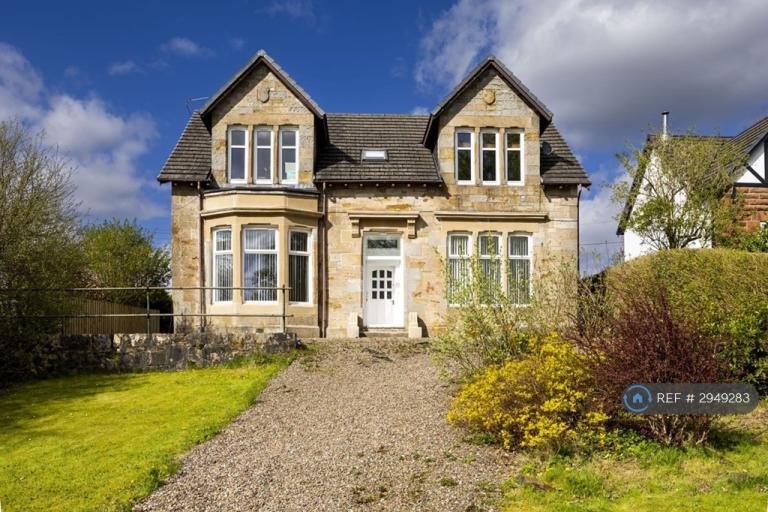 3 bedroom flat in Lower, Stepps, Glasgow, G33 (3 bed) (#2949283)