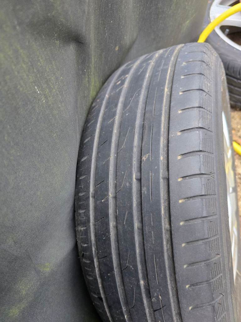 Vw golf M3 alloy wheels x 4