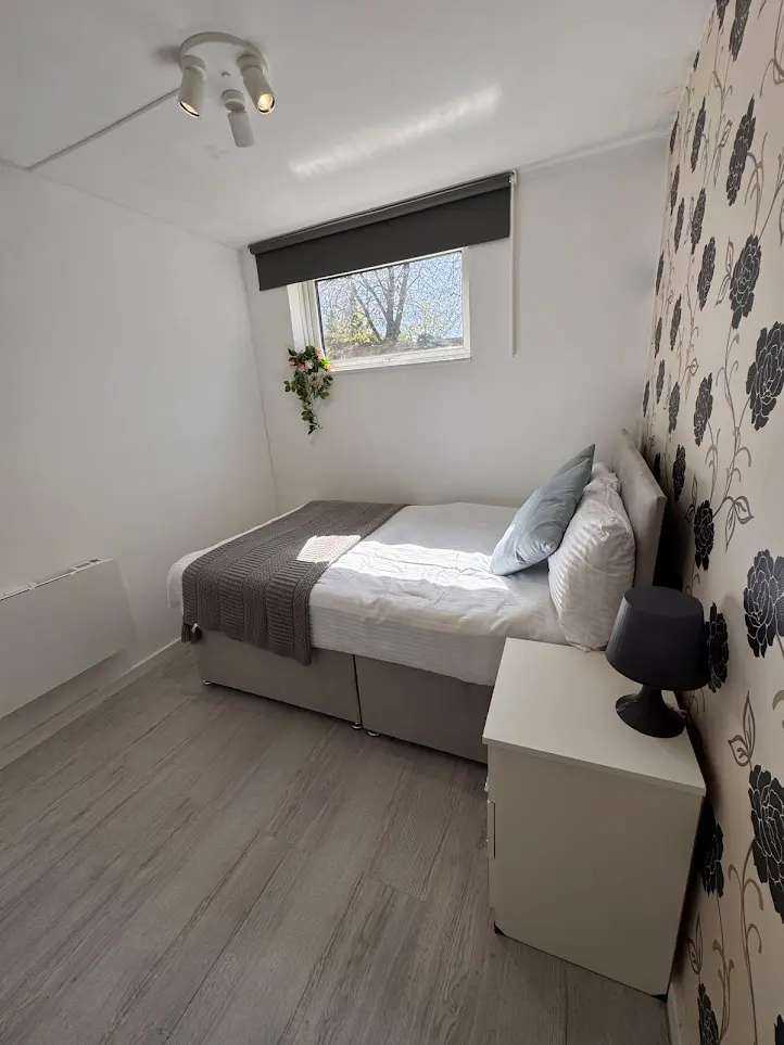 STUNNING DOUBLE ROOM AVAILABLE IN ACTON 🔑