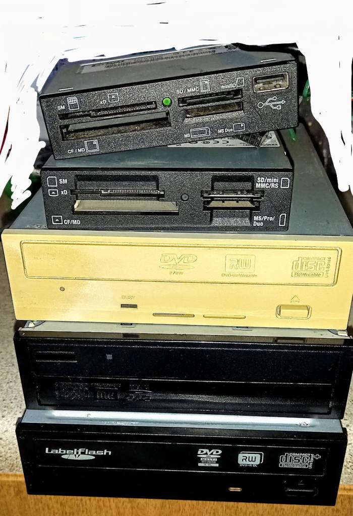 3 Computer CD Drives s & 2 X Card Readers