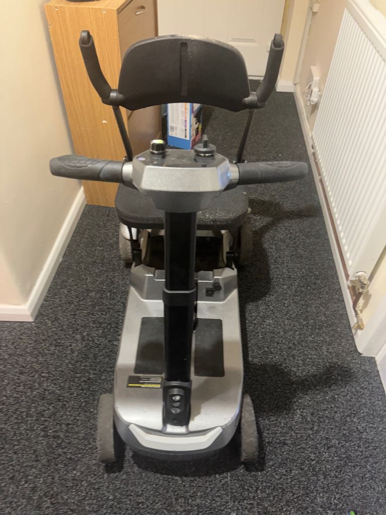 Folding Mobility Scooter – Good Condition, Silver