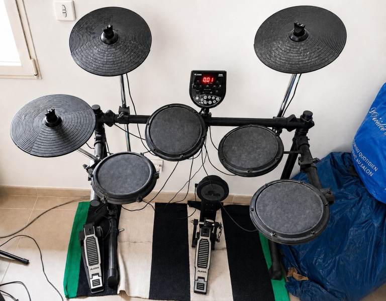 Alesis DM6 Electronic Drums