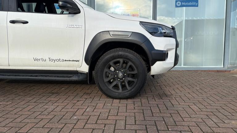 2025 Toyota Hilux Diesel Invincible X D/Cab Pick Up 2.8 Hybrid 48V Auto Double Cab Pick-up Diesel...