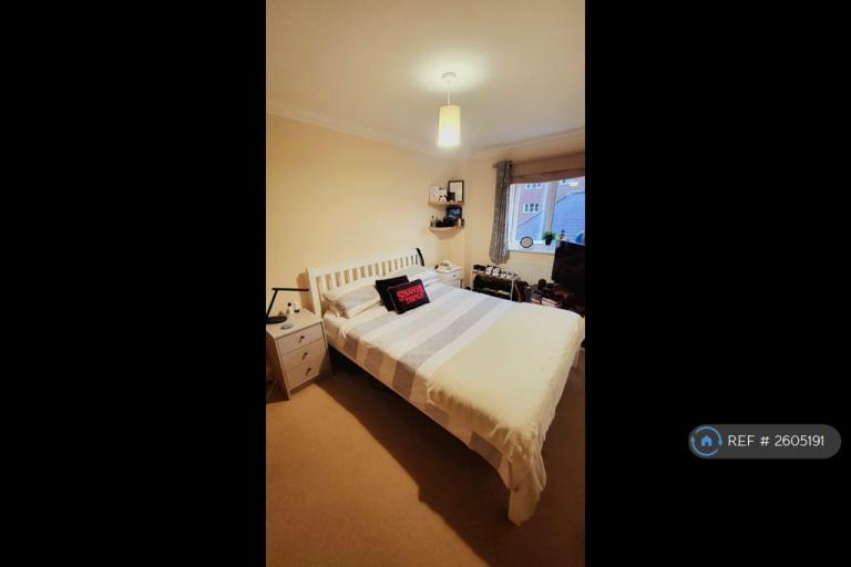 1 bedroom in Pondtail Park, Horsham, RH12 (#2605191)