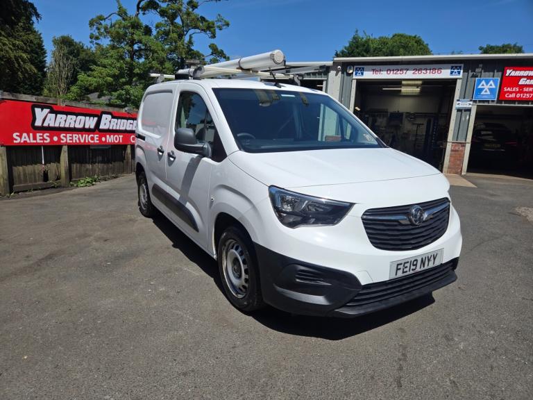 2019 Vauxhall Combo 2300 1.6 Turbo D 100ps H1 Edition Van PANEL VAN Diesel Manual