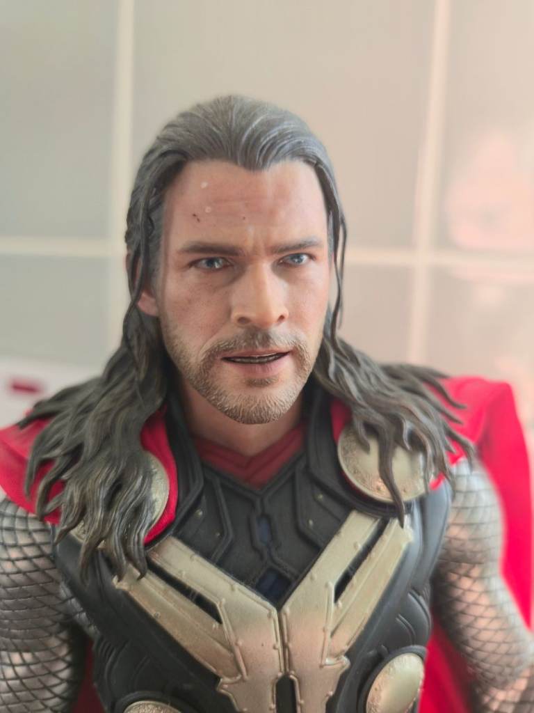 Hot toys thor , £200.00 for Sale in Alnwick, Northumberland | Gumtree