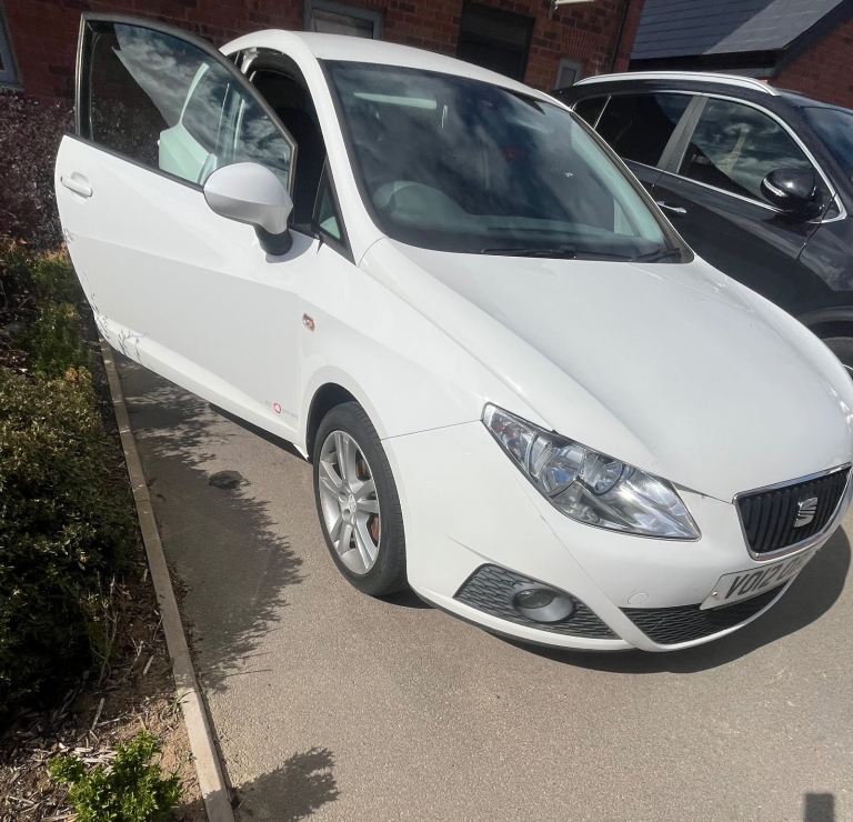 Seat, IBIZA, Hatchback, 2012, Manual, 1390 (cc), 3 doors