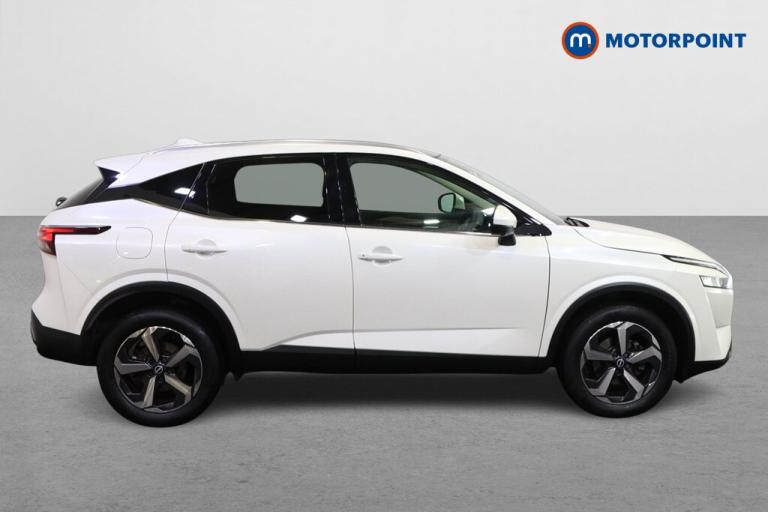 2023 Nissan Qashqai 1.3 DiG-T MH N-Connecta [Glass Roof] 5dr SUV Petrol Manual