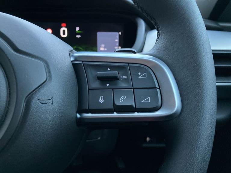 2025 Jeep Avenger 1.2 e-Hybrid Summit 5dr DCT Hatchback PETROL Automatic