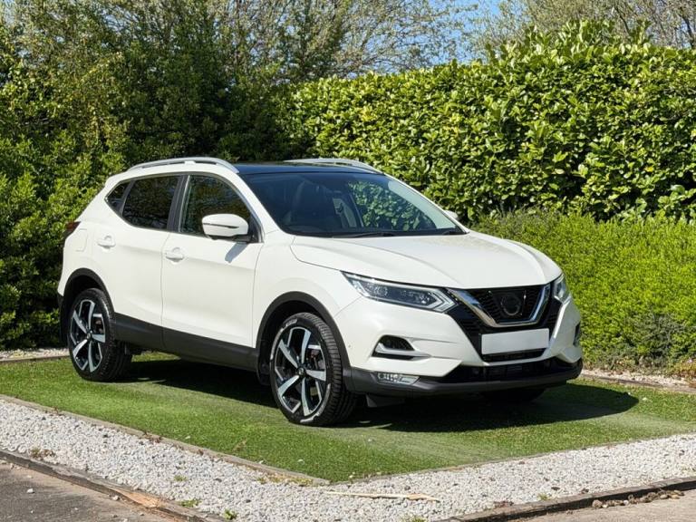 2017 Nissan Qashqai 1.6 dCi Tekna SUV 5dr Diesel XTRON Euro 6 (s/s) (130 ps) Diesel Automatic