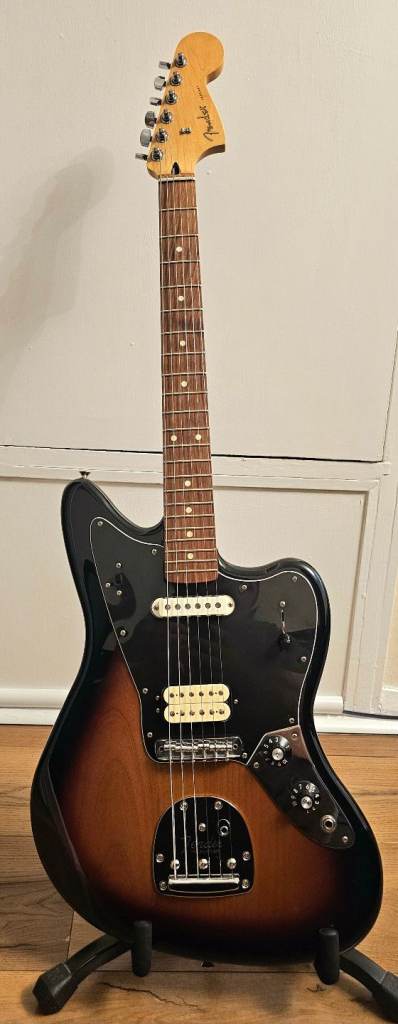 image for Fender Modern Player Jaguar ( MIM)