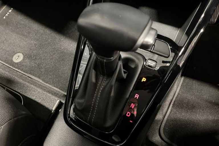 2022 Kia Rio 1.0 T-GDi 2 Hatchback 5dr Petrol DCT Euro 6 (s/s) (99 bhp) Hatchback Petrol Automatic