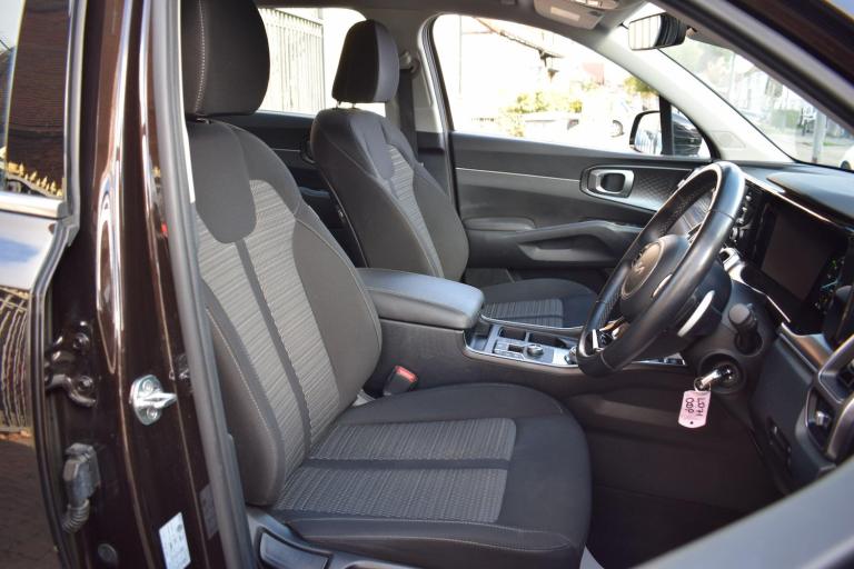 2021 Kia Sorento 1.6 T-GDi HEV 2 5dr Auto ESTATE PETROL/ELECTRIC Automatic