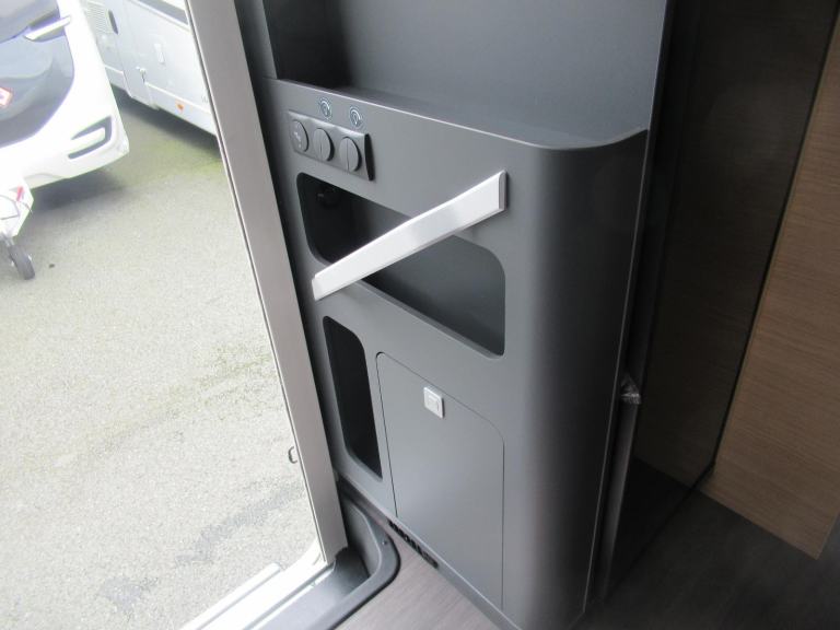 ADRIA CORAL 670 DL 60Y EDITION