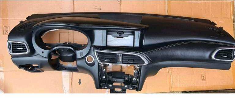 Left hand drive EU type dashboard Infiniti QX30 2015 - 2019 model New Unused