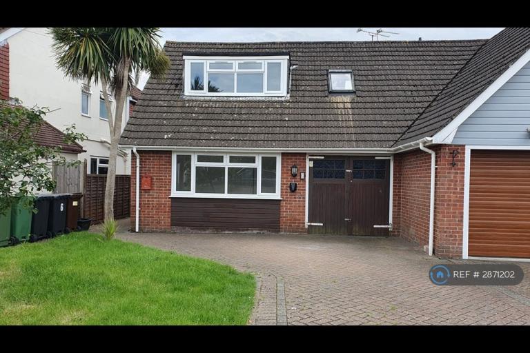 4 bedroom house in Mill Road, Denmead, Waterlooville, PO7 (4 bed) (#2871202)