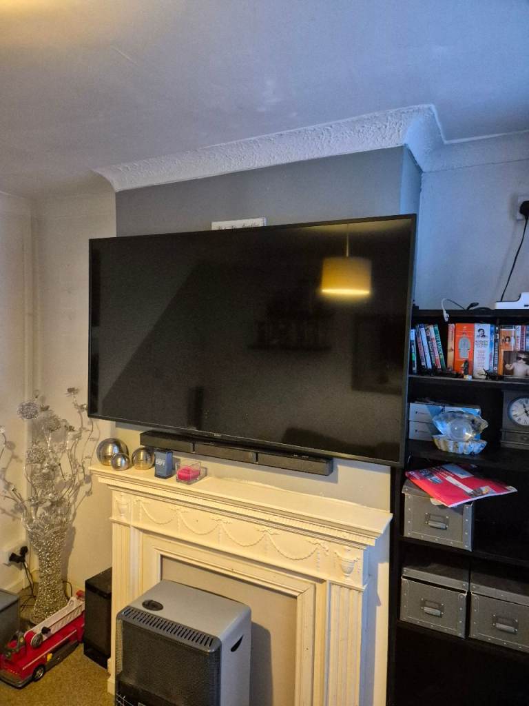 Sony bravia 65 inch had very little use