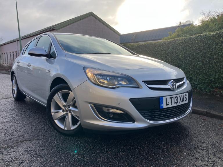 2013 Vauxhall Astra 1.6 16v SRi Hatchback 5dr Petrol Auto Euro 5 (115 ps)