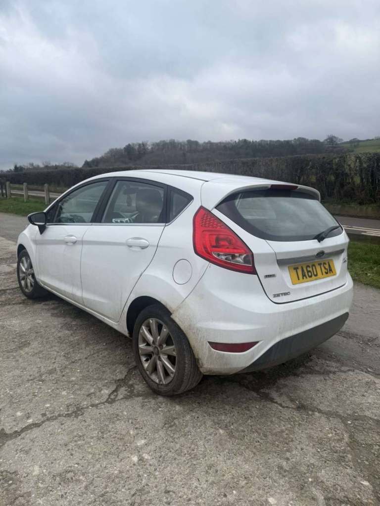 Ford, FIESTA, Hatchback, 2010, Manual, 1560 (cc), 5 doors