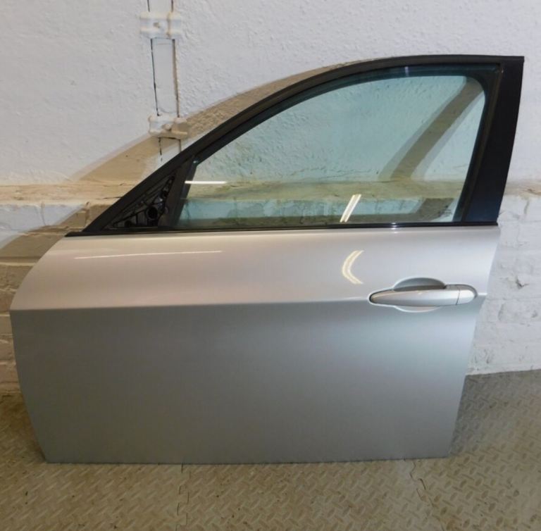 BMW E90/91 Silver Front Door & Rear Doors complete excellent working condition 