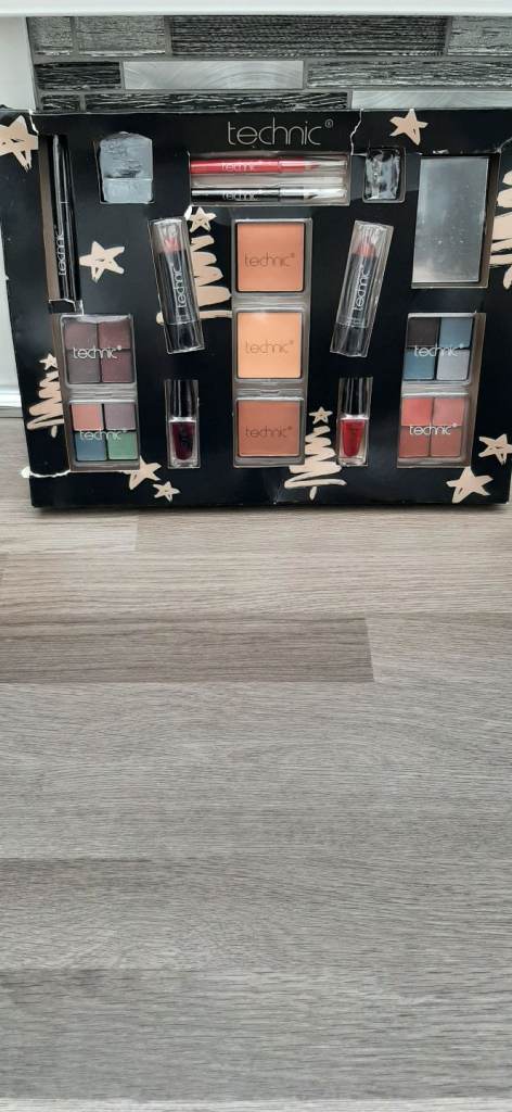 Technic assorted makeup 