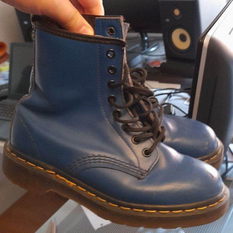  Dr. Martens