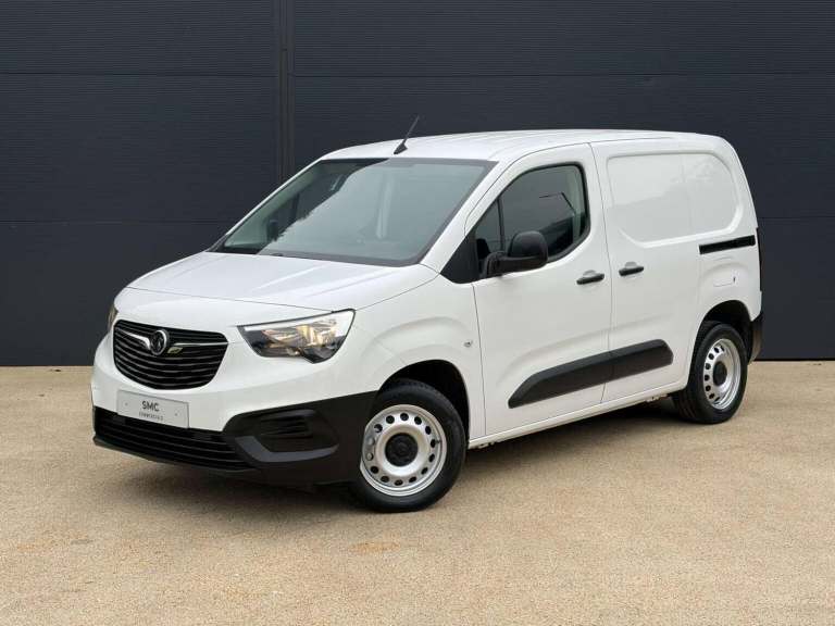 VAUXHALL COMBO 1.5 Turbo D 2300 Dynamic L1 H1 Euro 6 4dr 2021