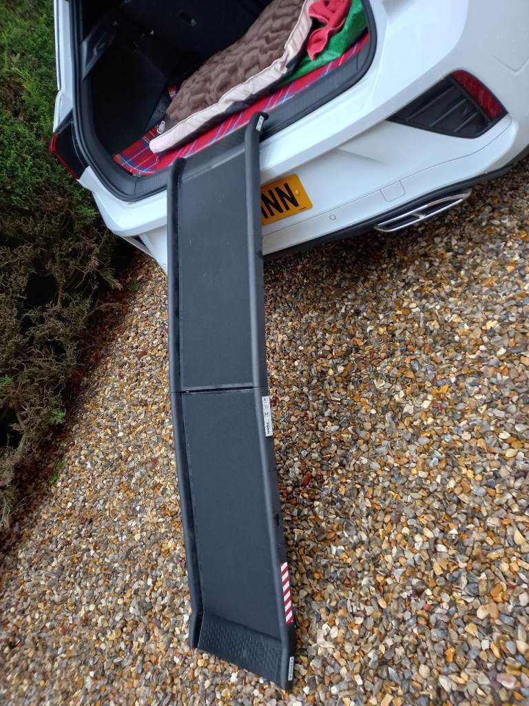 An excellent condition dog ramp, folds in half for storage. 