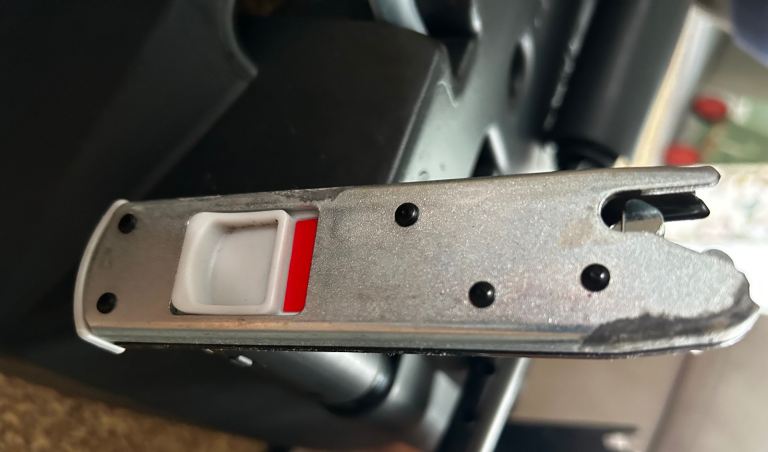 Reduced - Cybex Aton 5 Car Seat and Base (includes isofix clips)