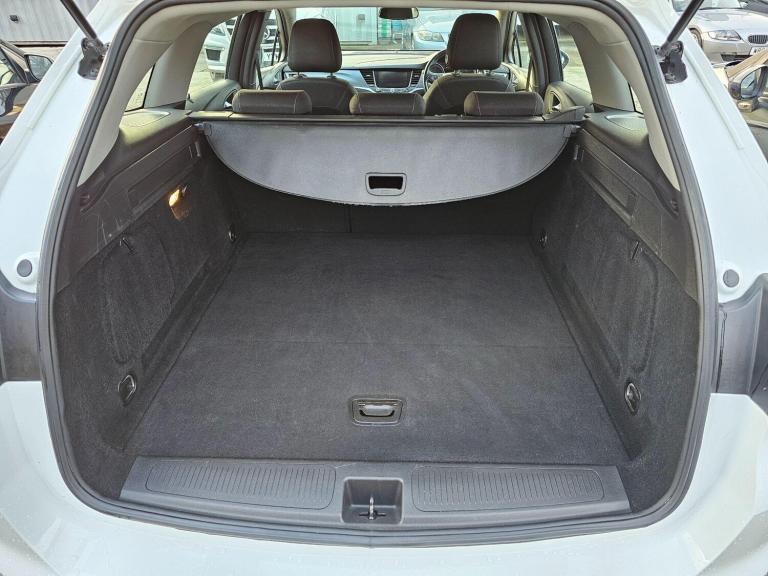 2017 Vauxhall Astra 1.6 CDTi ecoTEC BlueInjection Tech Line Nav Sports Tourer Euro 6 5dr ESTATE D...