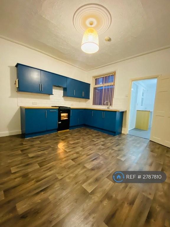 4 bedroom house in Cross Green Lane, Cross Green, Leeds, LS9 (4 bed) (#2787810)