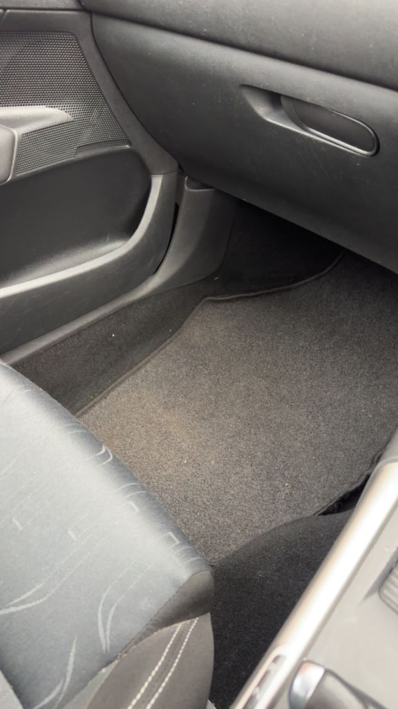 Citroen, C4, Hatchback, 2014, Semi-Auto, 1560 (cc), 5 doors | in Small ...