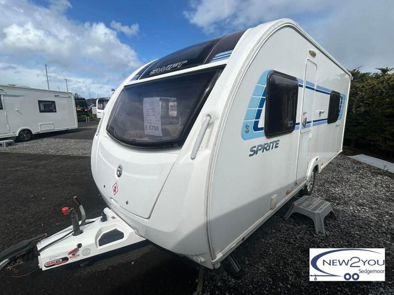 2013 Sprite MAJOR 4 - 4 berth Caravan + MOTOR MOVER - STOCK NO J005