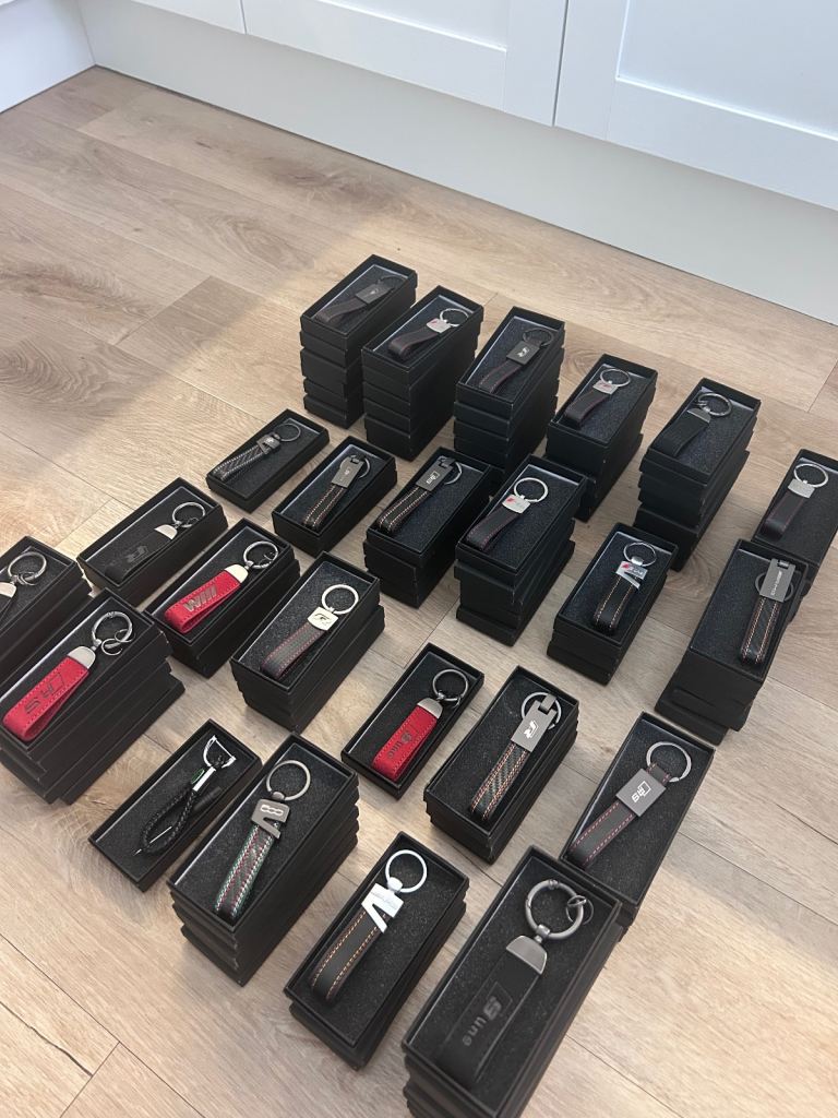 JOB LOT Car Badges & Keyrings RRP £2,700+