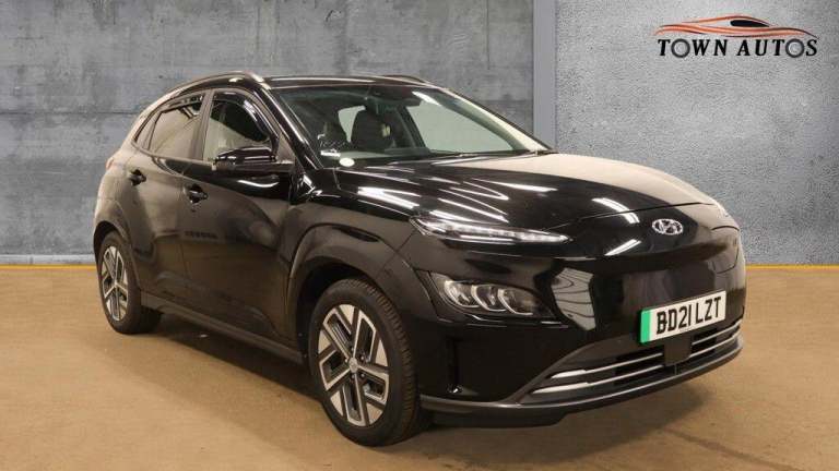 Hyundai KONA 64kWh Premium Auto 5dr (10.5kW Charger) Electric Automatic