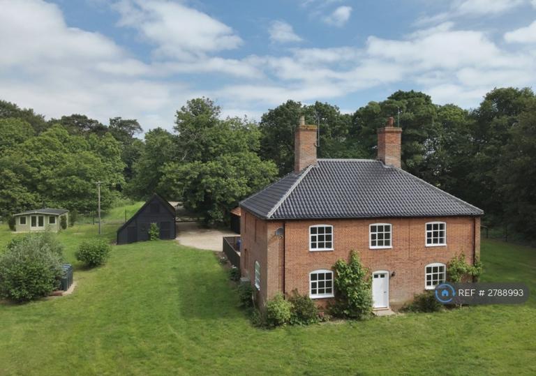 4 bedroom house in Benacre, Beccles, NR34 (4 bed) (#2788993)
